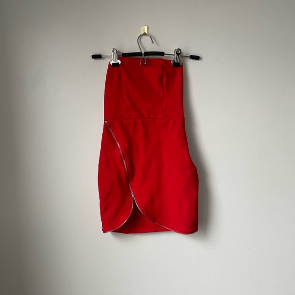 XS Superdown Mini Red Strapless Dress - Picture 1 of 10